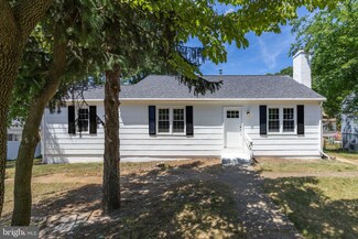 217 Chestnut St, Runnemede, NJ 08078