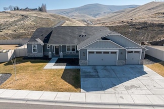 234 Ladera St, Prosser, WA 99350
