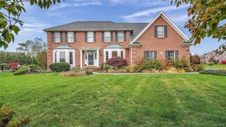 8547 Quincy Ct, East Amherst, NY 14051