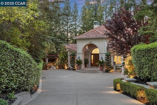 172 East Ln, Alamo, CA 94507