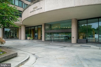 1300 Crystal Dr Unit 901S, Arlington, VA 22202
