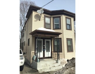 138 Grove St, Chelsea, MA 02150