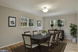 9304 Glenbrook Rd, Fairfax, VA 22031