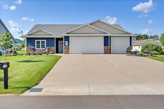 21572 Somerset Downs Ln, Galesville, WI 54630