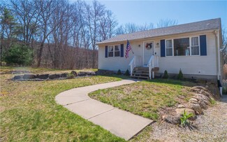 4200 Flat River Rd, Greene, RI 02827