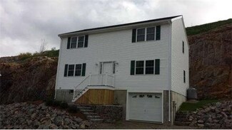 6 Gedney St, Salem, MA 01970