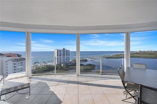 60 Seagate Dr Unit 1702, Naples, FL 34103