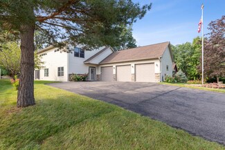 1946 77th St W, Inver Grove Heights, MN 55077