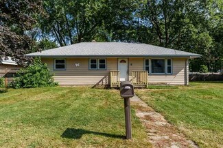 612 Maple Ave, Machesney Park, IL 61115