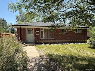 3054 Victor St, Aurora, CO 80011