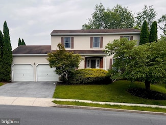 28 Willow Way Dr, Enola, PA 17025