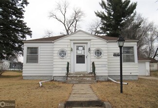 2407 Avenue E, Fort Madison, IA 52627
