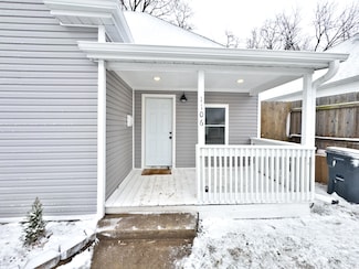 1106 N 8th St, Columbia, MO 65201