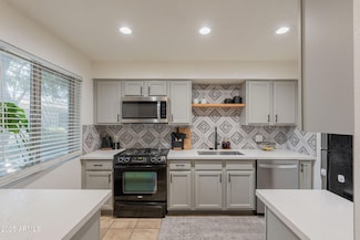 3402 N 32nd St Unit 163, Phoenix, AZ 85018