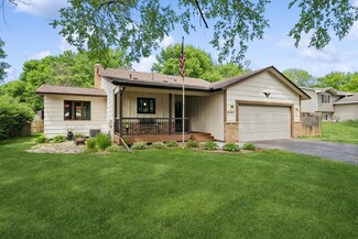 9247 Hemlock Ln N, Maple Grove, MN 55369