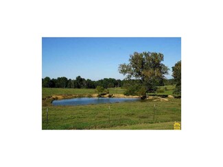 580 NE 701 Rd, Calhoun, MO 65323