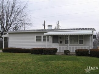 311 Edgeknoll Ln, Fort Wayne, IN 46816