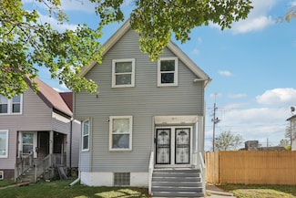 3468 N Richards St, Milwaukee, WI 53212