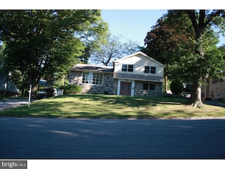 1213 Manoa Rd, Wynnewood, PA 19096