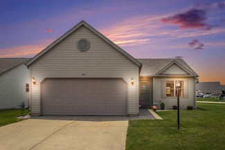 1536 Clover Creek Ln, Goshen, IN 46526