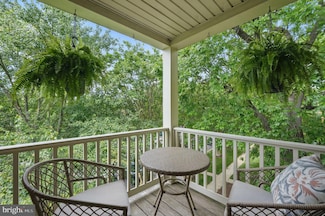 6618 Boulevard View Unit C1, Alexandria, VA 22307