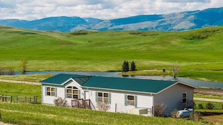 326 Wyoming 345, Parkman, WY 82838