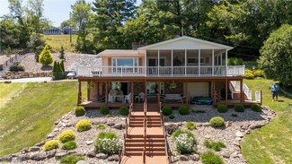 334 W Mohawk Dr, Malvern, OH 44644