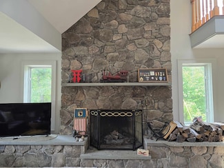 564 Main St, Fremont, NH 03044