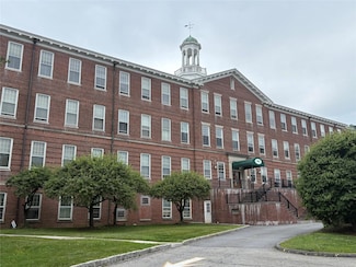 2411 Villa Dr Unit 2411, Peekskill, NY 10566