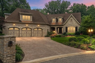 369 Canyon View Ct, Chesterton, IN 46304
