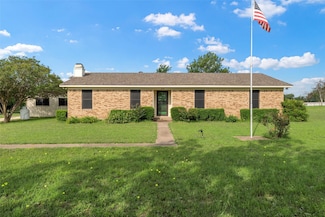 296 Valiant Wills Rd, Bruceville, TX 76630
