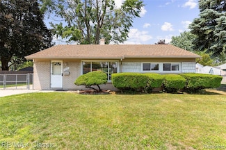 25431 Miracle Dr, Madison Heights, MI 48071