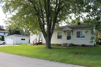 3103 Oak Terrace, Island Lake, IL 60042