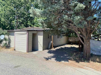 302 W Margaret St, Pasco, WA 99301