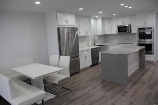 922 Sealane Dr Unit B, Encinitas, CA 92024