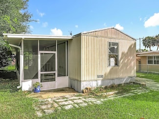 1228 Sparton Ave, Port Orange, FL 32127