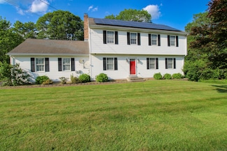 33 Valerie Ct, Hamden, CT 06514