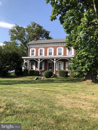 515 S Wall St, Spring City, PA 19475