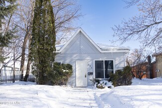 121 Lincoln Ave, Crookston, MN 56716