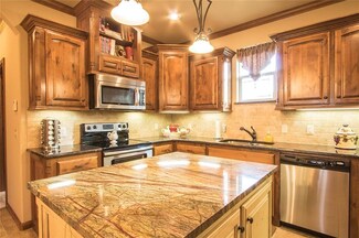 11316 Treemont Ln, Oklahoma City, OK 73162