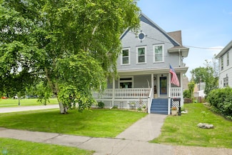 429 9th Ave S, Fargo, ND 58103