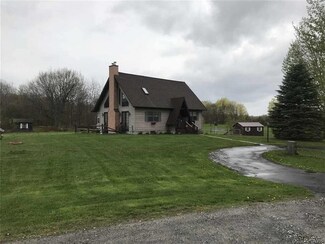 13 Kilkarney Court Dr, Gouverneur, NY 13642