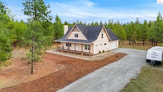 99 James Way, Oldtown, ID 83822