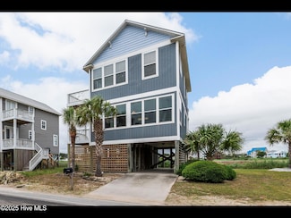 1701 Canal Dr, Carolina Beach, NC 28428