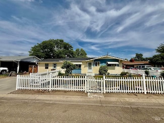 1325 Vista Dr, Emmett, ID 83617