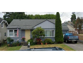 1469 9th St, Astoria, OR 97103