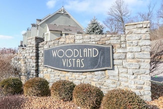 5906 Woodland Ln, Columbia Township, OH 45227