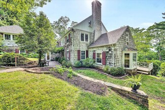 2439 Robin Hood Rd SE, Roanoke, VA 24014