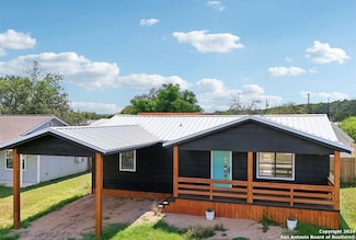 108 Midnight Sun Dr, Spicewood, TX 78669