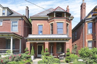 701 Dennison Ave, Columbus, OH 43215